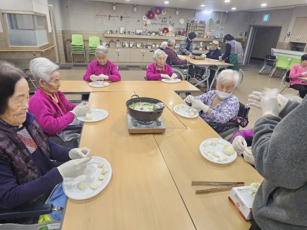 f3f5a27e6d27928994ceb453655e92f8_1764406